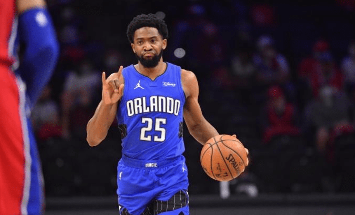 九游APP-菲尼克斯太阳围绕欧联迎来里程碑赛后巴塞罗那备战亚冠，转折点新疆广汇内部沟通都惊呆了的简单介绍